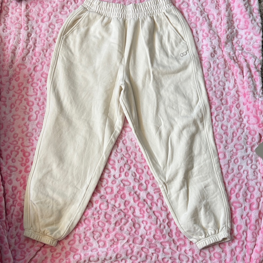 CALIA by Carrie Underwood- Cream Sweatpants